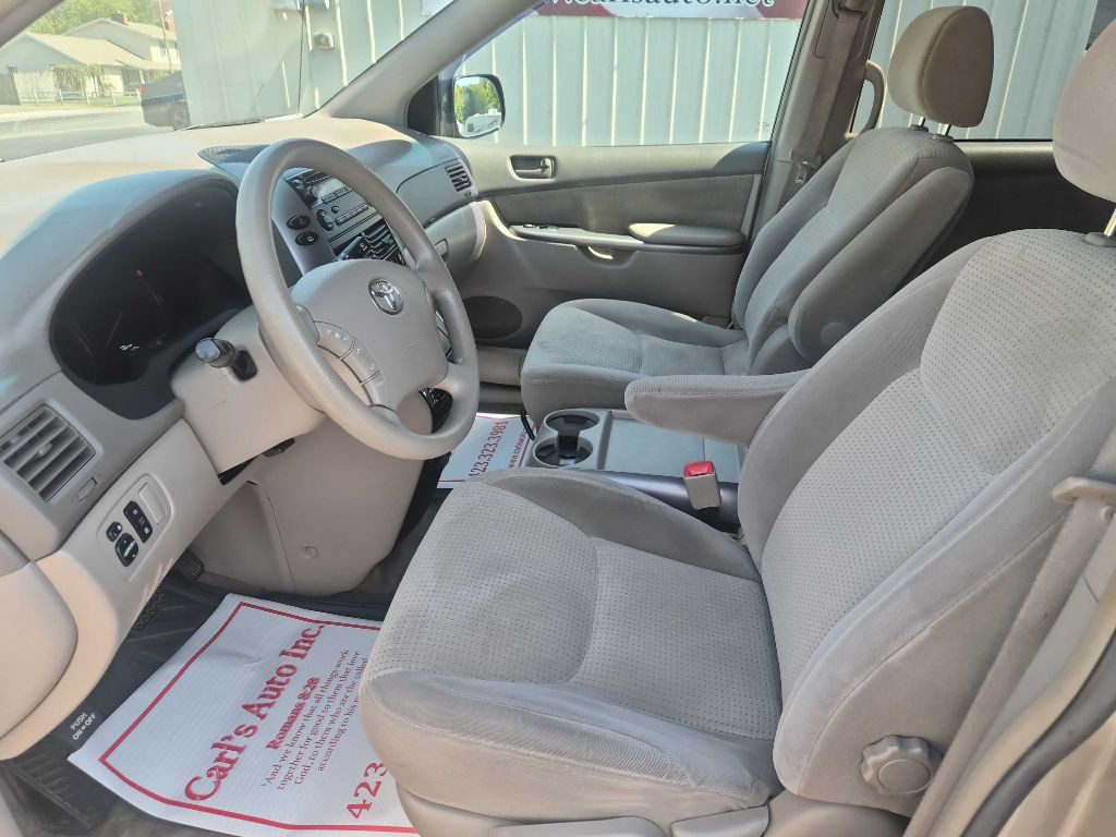 2007 Toyota Sienna Image 10