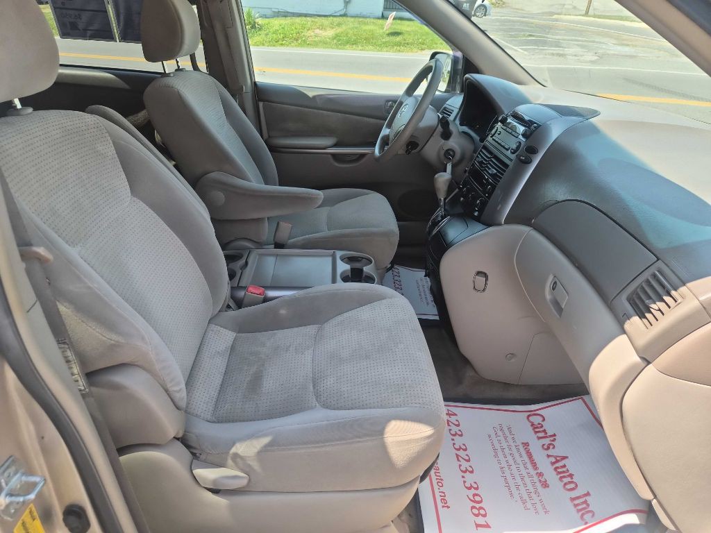 2007 Toyota Sienna Image 18