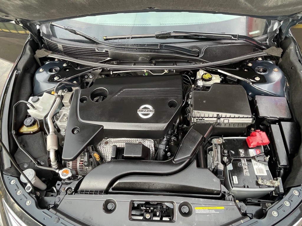 2014 Nissan Altima Image 2