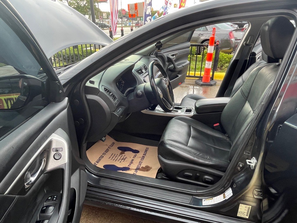 2014 Nissan Altima Image 4