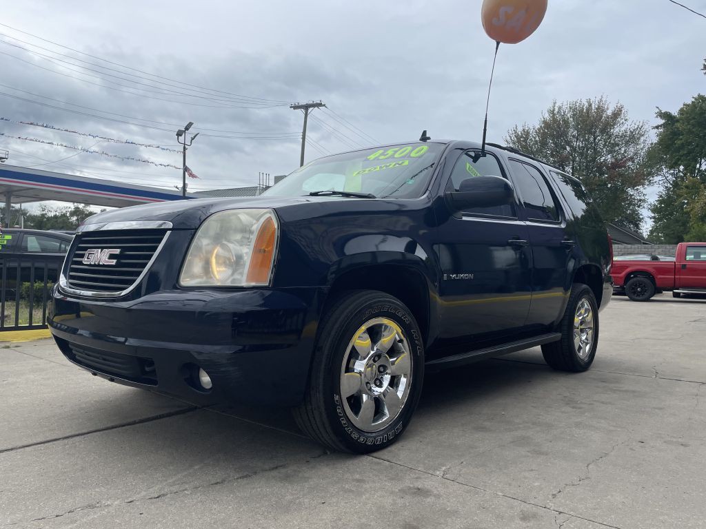 2007 GMC Yukon Image 2