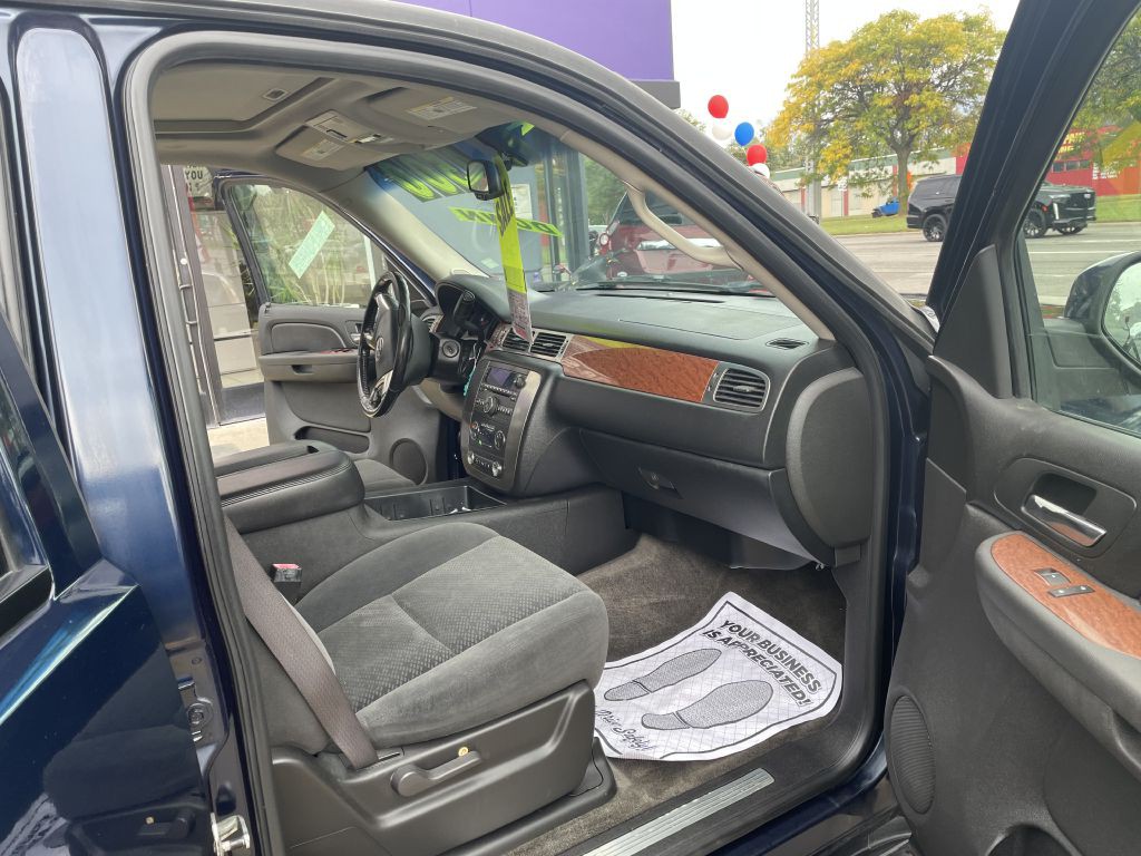 2007 GMC Yukon Image 10