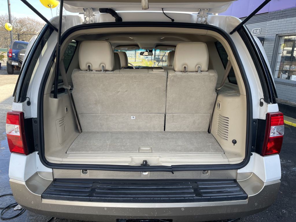 2011 Ford Expedition Image 7