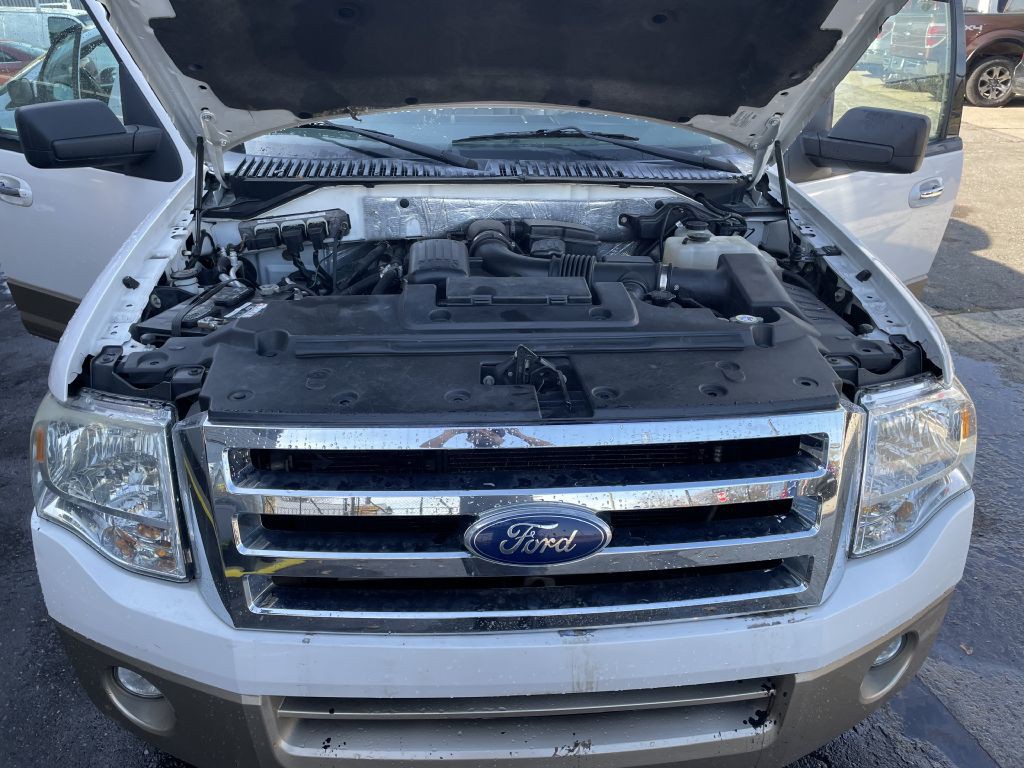 2011 Ford Expedition Image 11