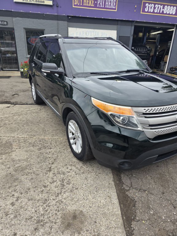 2013 Ford Explorer Image 2