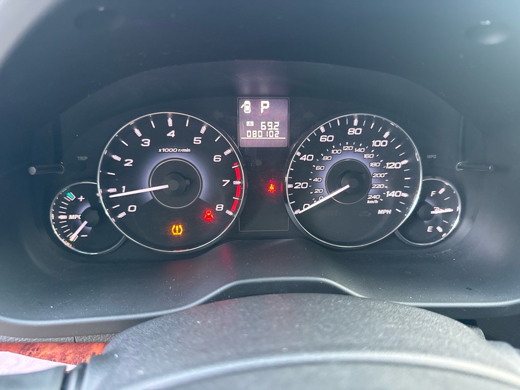 2011 Subaru Outback Image 14