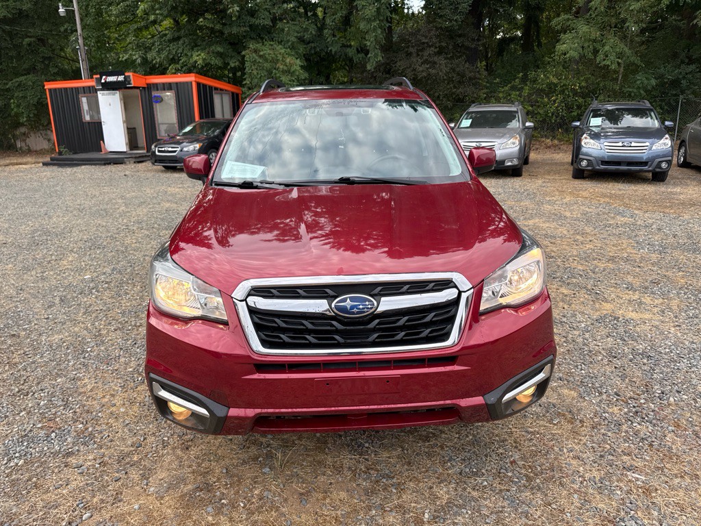2018 Subaru Forester Image 2