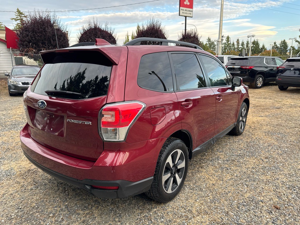 2018 Subaru Forester Image 6
