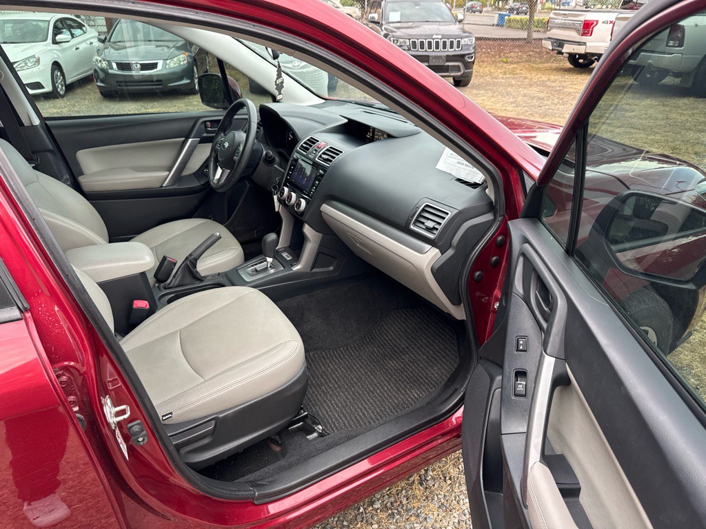 2018 Subaru Forester Image 9