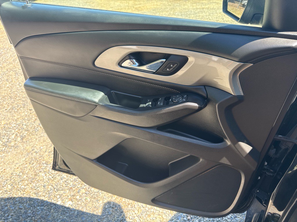 2021 Chevrolet Traverse Image 15