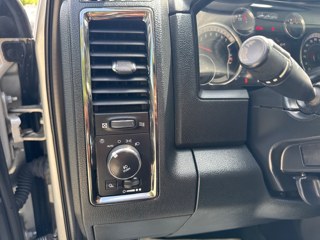 2016 RAM 1500 Image 21