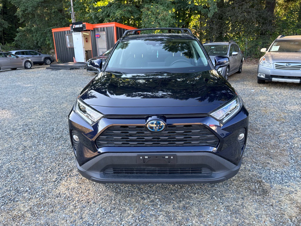 2020 Toyota Rav4 Image 2