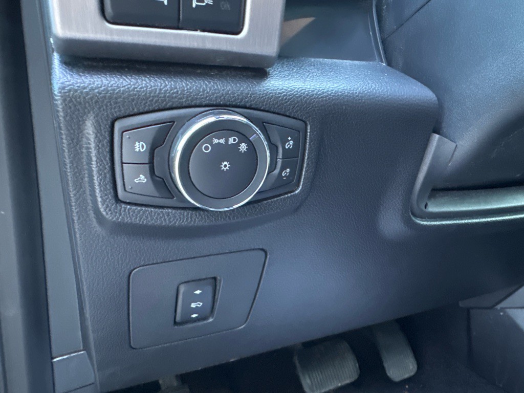 2016 Ford F-150 Image 20