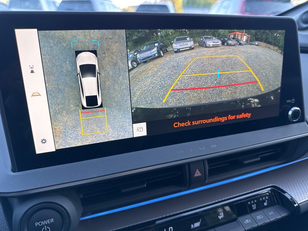 2023 Toyota Prius Image 17