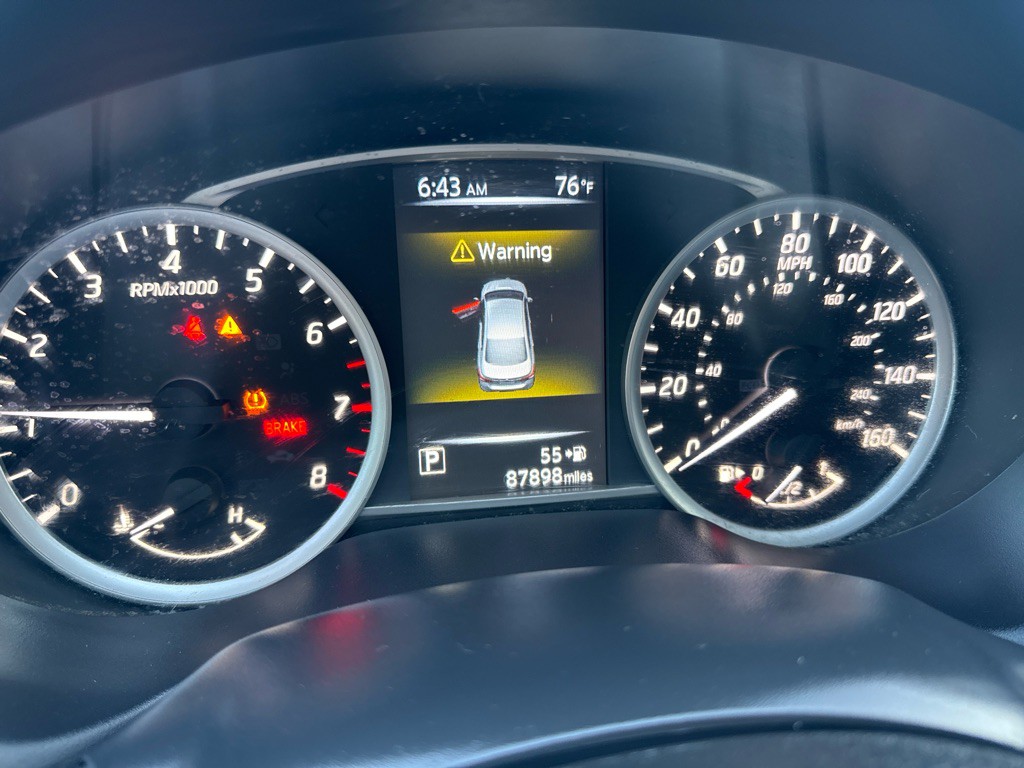 2017 Nissan Sentra Image 14