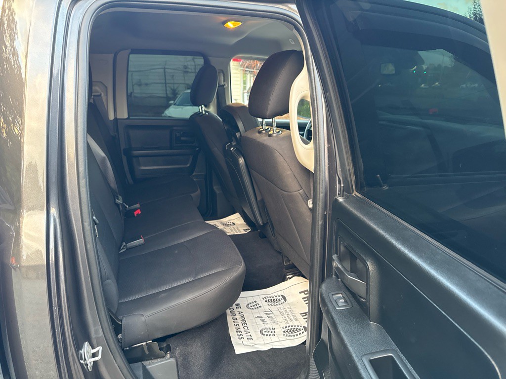 2019 RAM 1500 Image 8