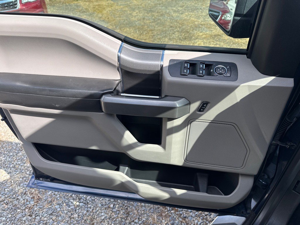 2016 Ford F-150 Image 18