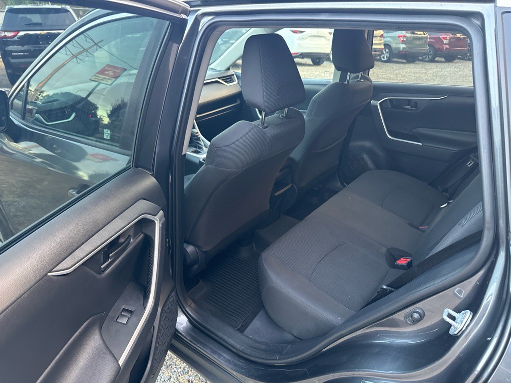 2019 Toyota Rav4 Image 7