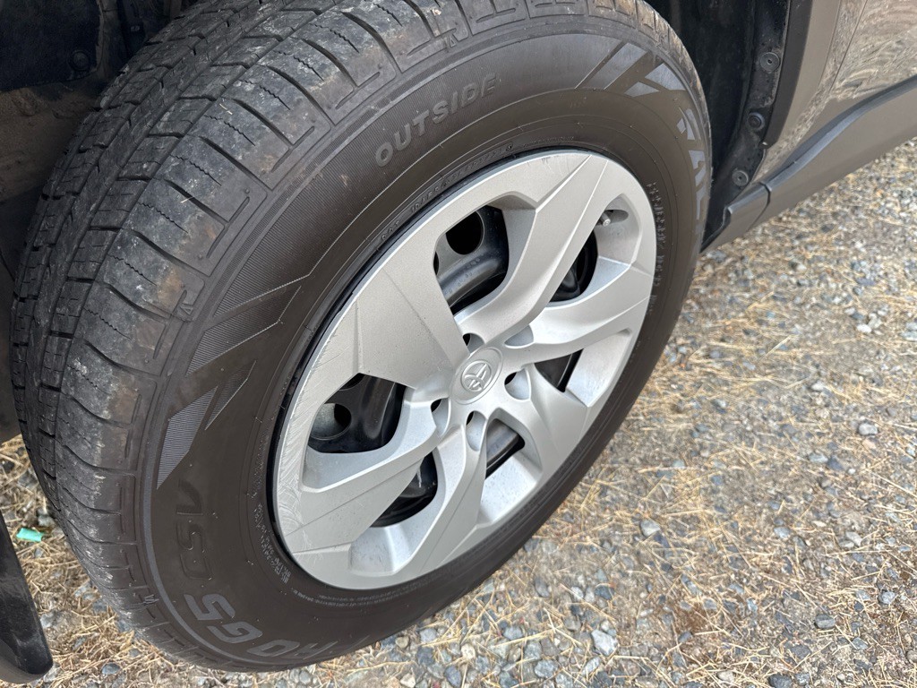 2019 Toyota Rav4 Image 24