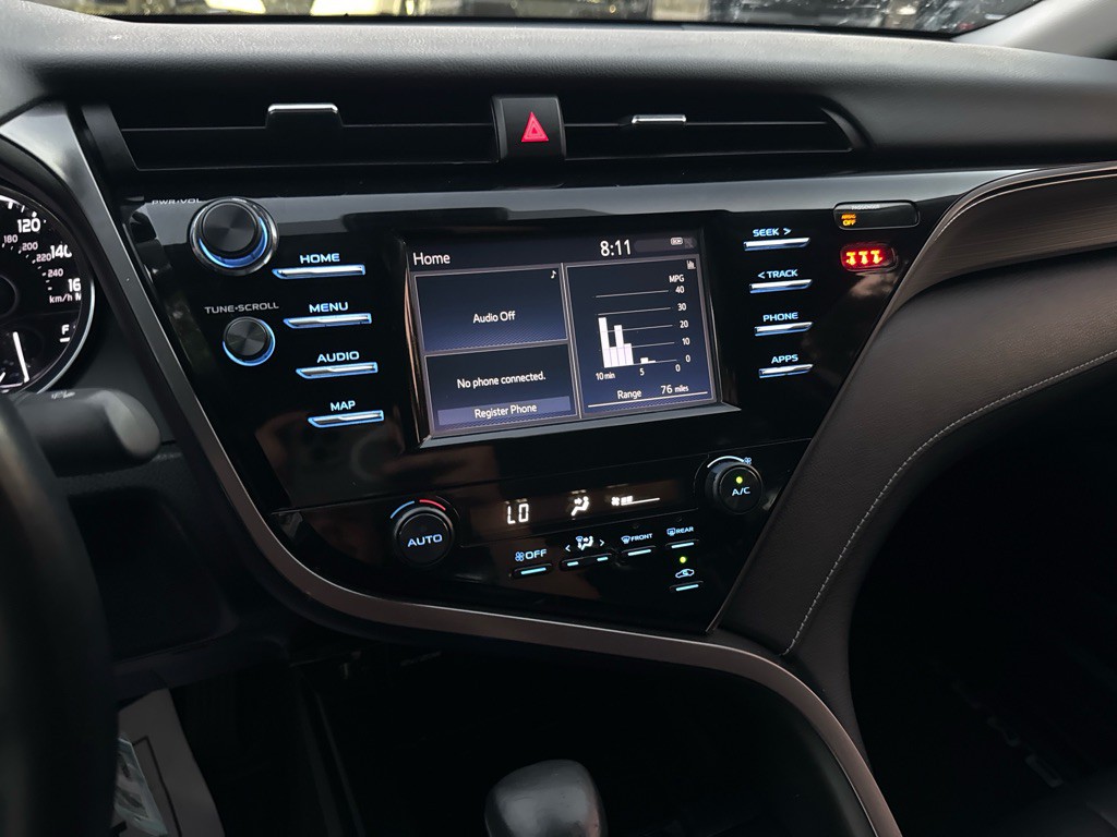 2019 Toyota Camry Image 15