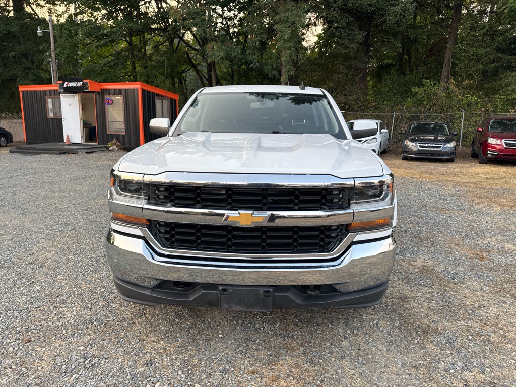 2017 Chevrolet Silverado 1500 Image 2