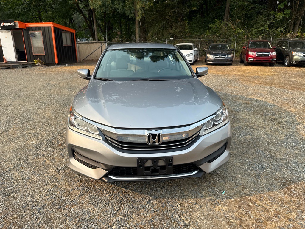 2017 Honda Accord Image 2