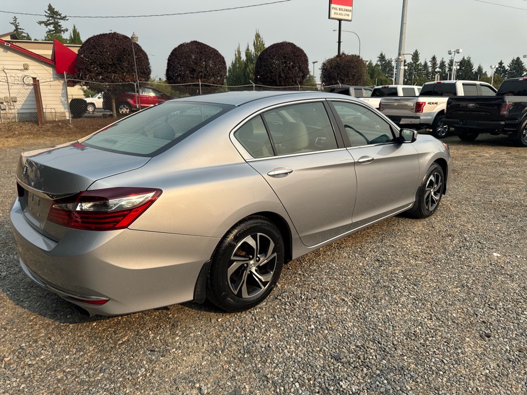 2017 Honda Accord Image 4