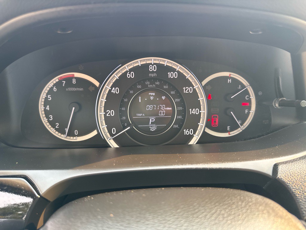 2017 Honda Accord Image 14