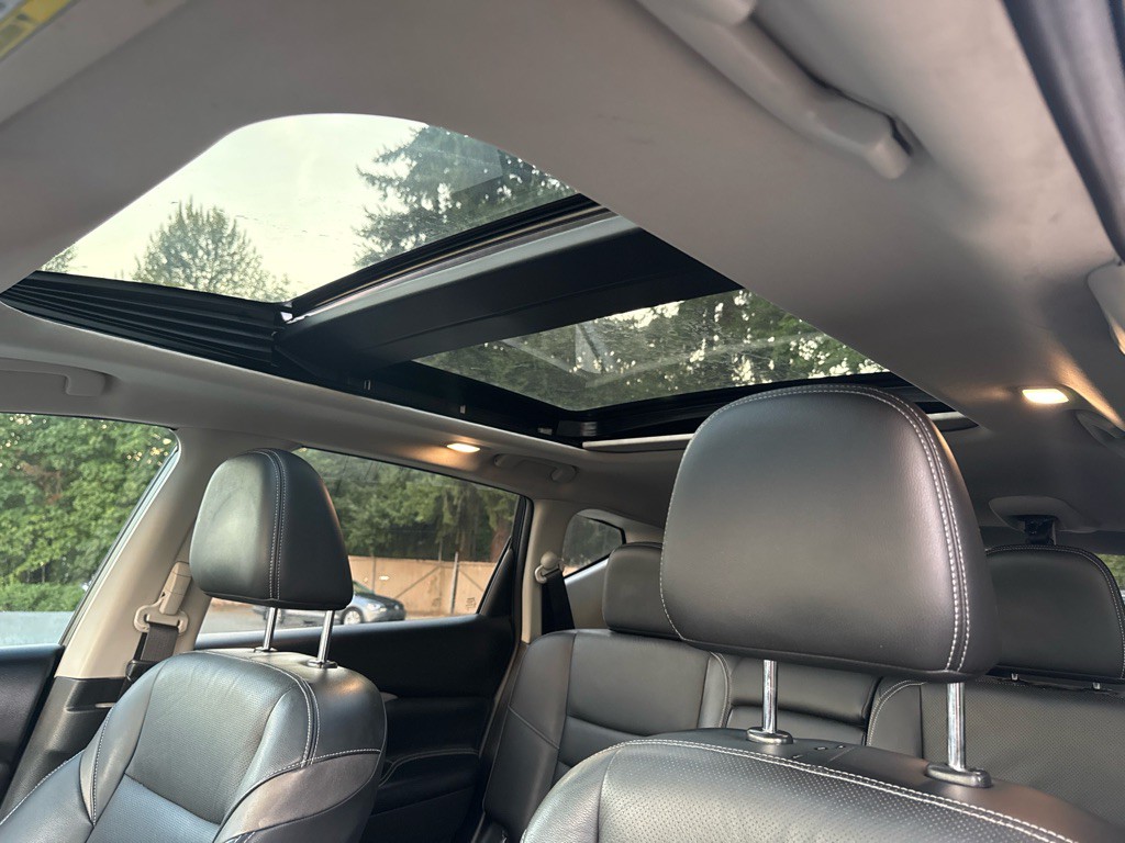 2017 Nissan Murano Image 12