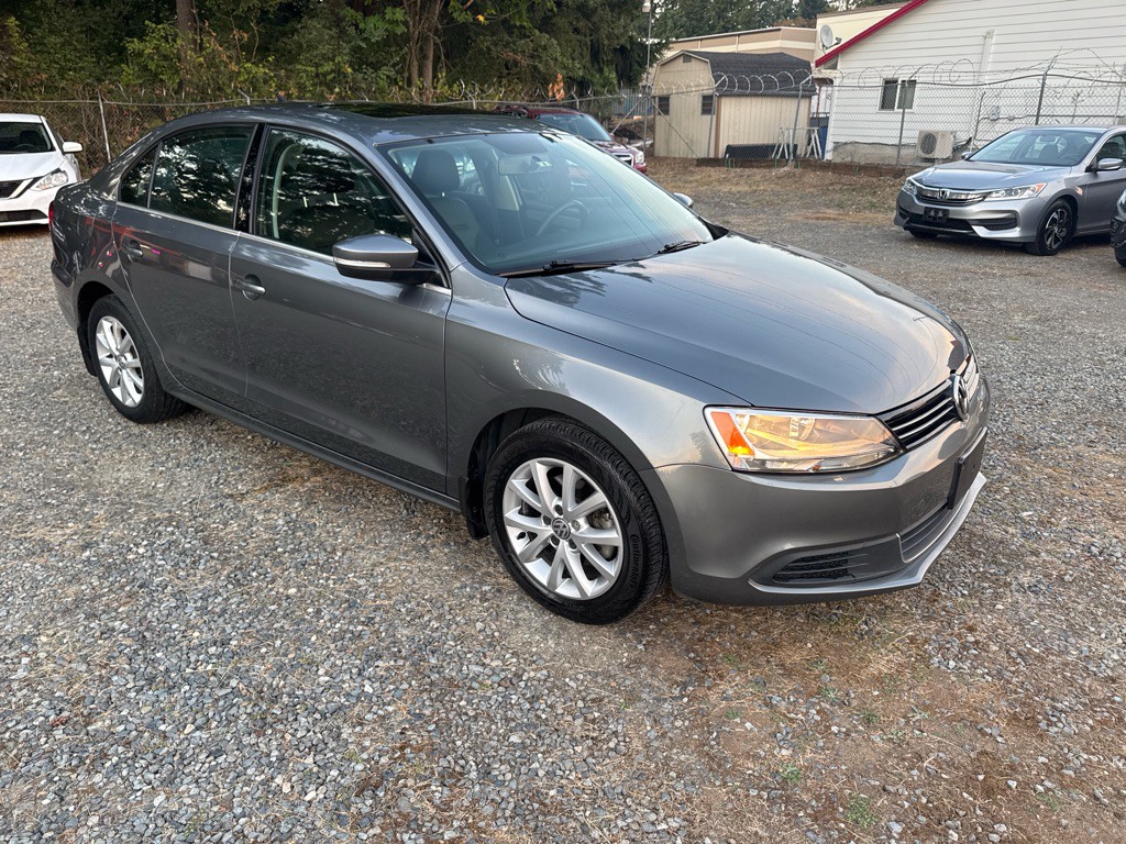 2013 Volkswagen Jetta Image 3