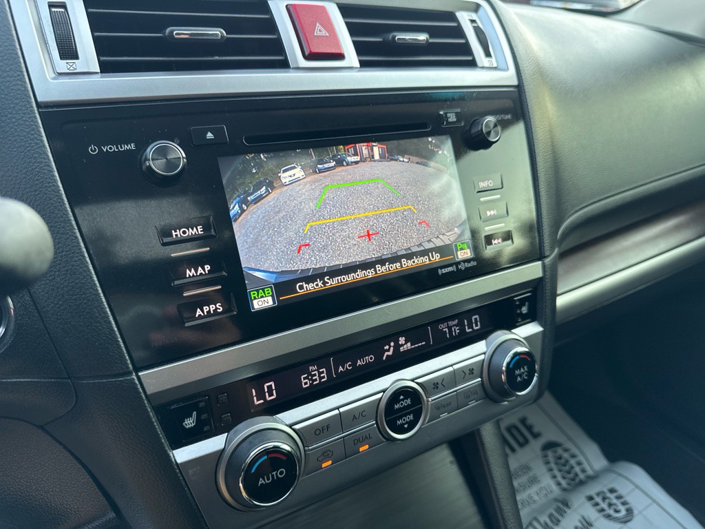 2017 Subaru Outback Image 16