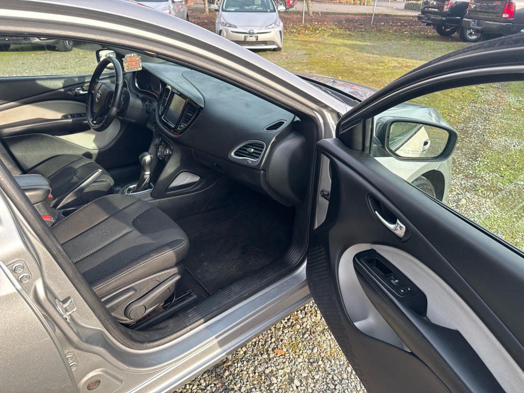 2015 Dodge Dart Image 9