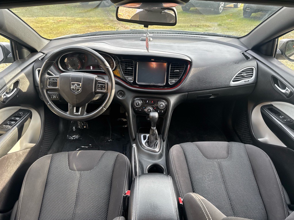2015 Dodge Dart Image 11
