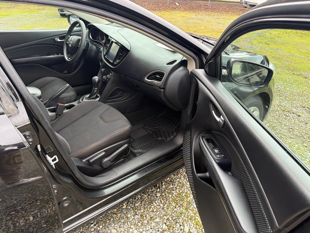 2014 Dodge Dart Image 9