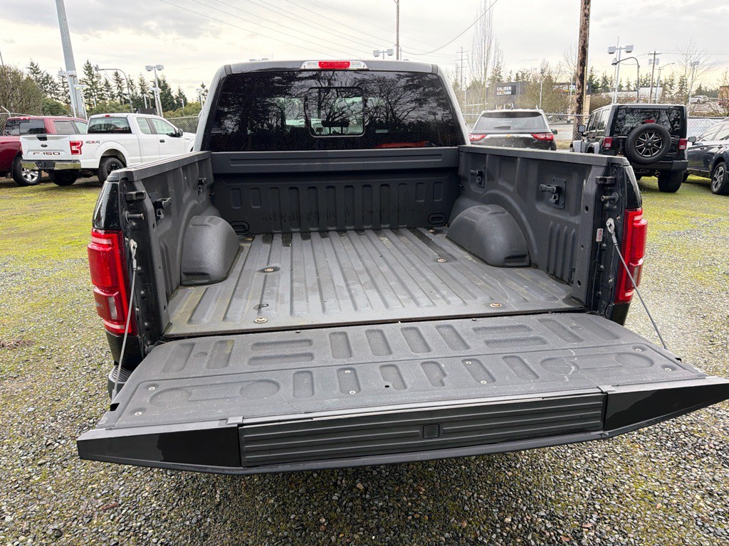 2015 Ford F-150 Image 21