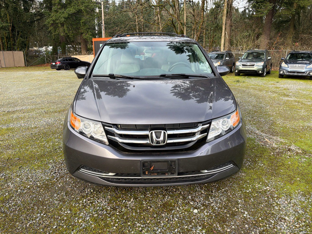 2015 Honda Odyssey Image 2