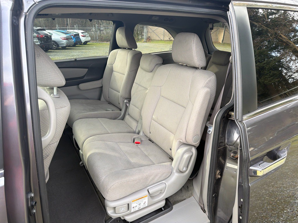 2015 Honda Odyssey Image 7