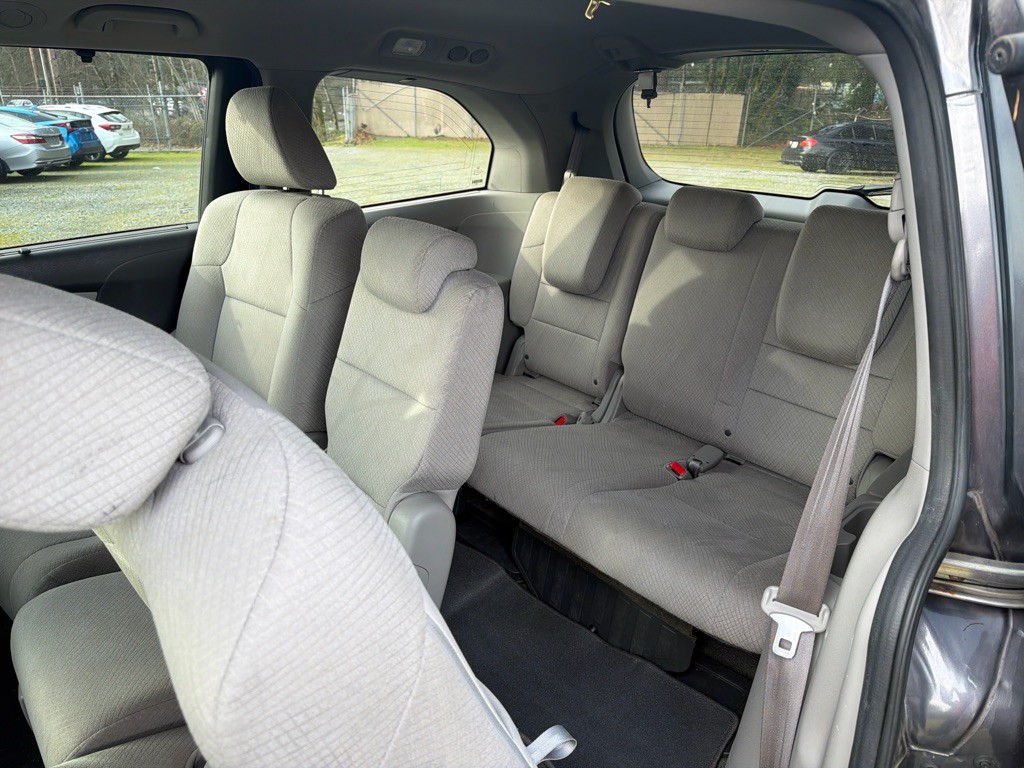 2015 Honda Odyssey Image 8