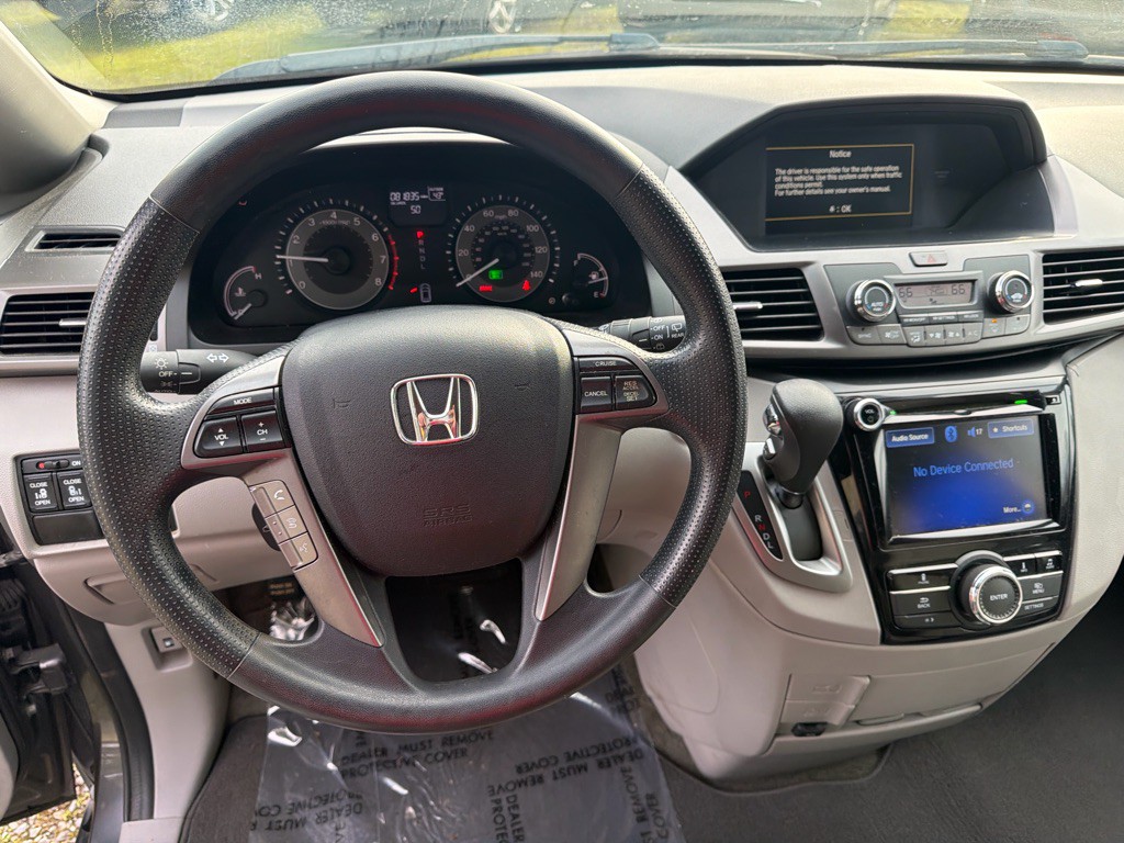 2015 Honda Odyssey Image 13