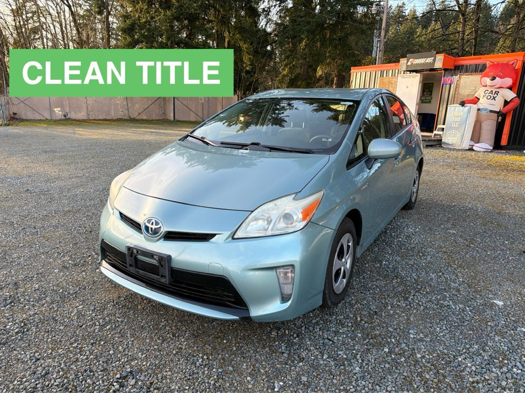 2013 Toyota Prius Image 1