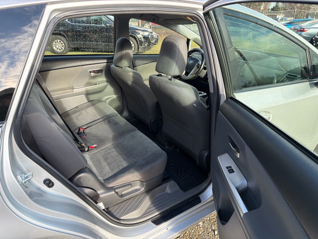 2014 Toyota Prius Image 8