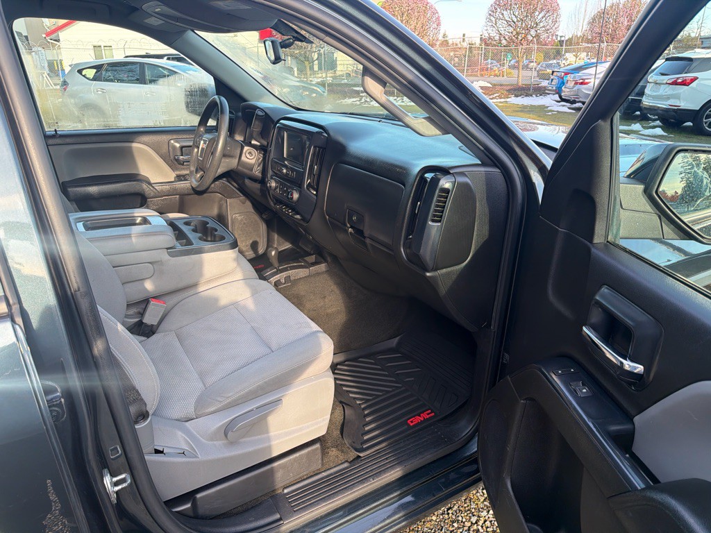 2018 GMC Sierra Image 9