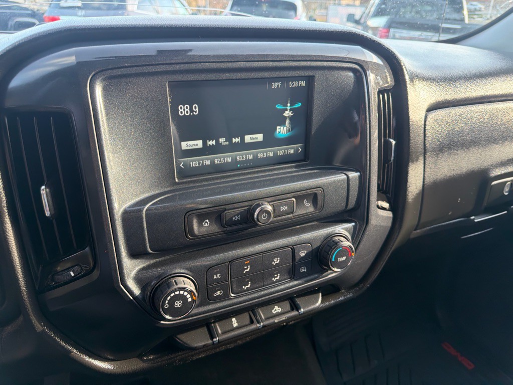 2018 GMC Sierra Image 14