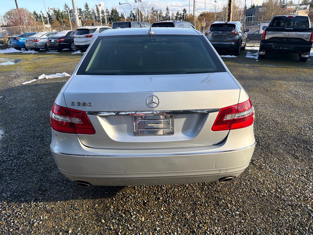 2013 Mercedes-Benz E-Class Image 5