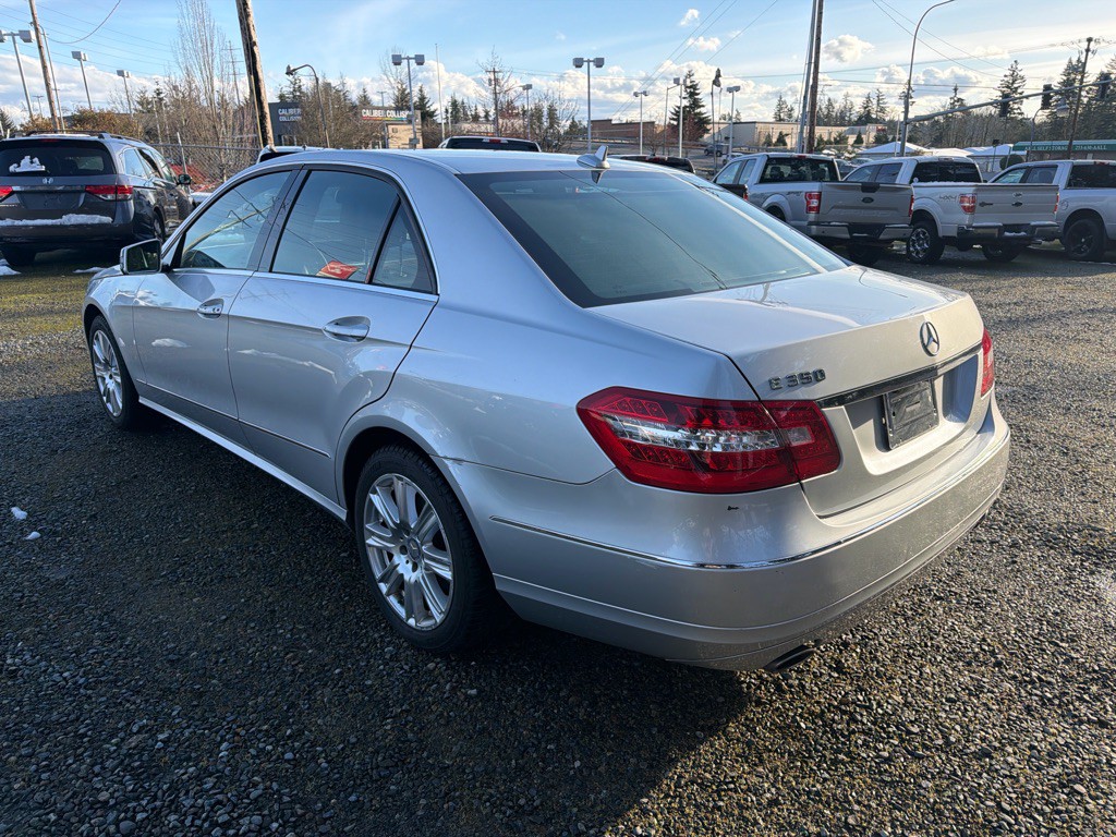 2013 Mercedes-Benz E-Class Image 6