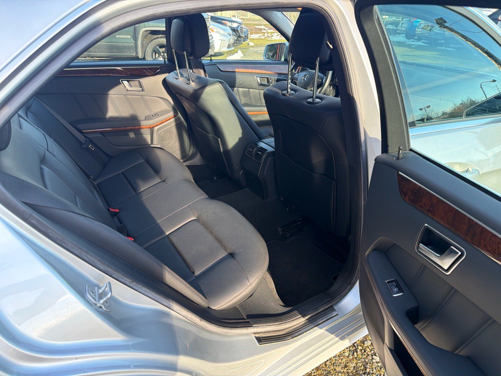 2013 Mercedes-Benz E-Class Image 8