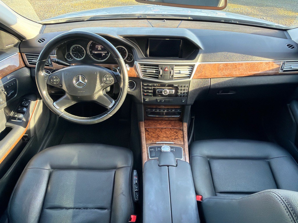 2013 Mercedes-Benz E-Class Image 11