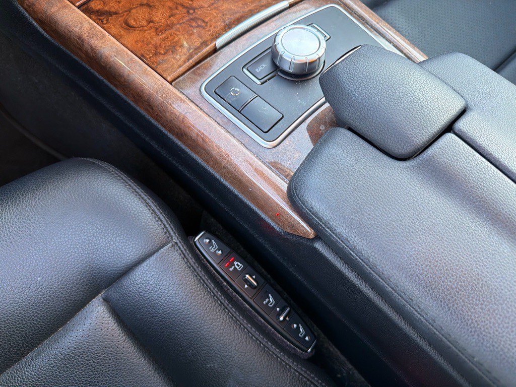 2013 Mercedes-Benz E-Class Image 17