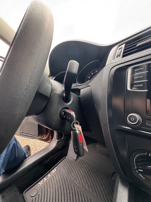 2016 Volkswagen Jetta Image 10