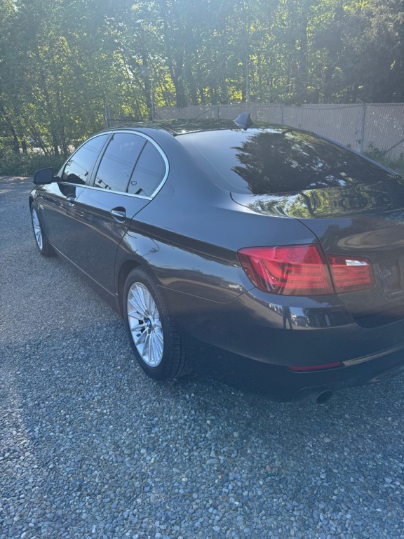 2013 BMW 5 Series Image 5